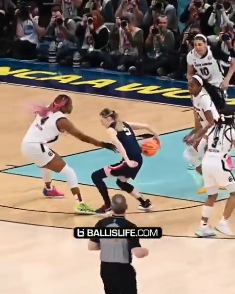 Looking forward to seeing Paige Bueckers do this in the WNBA.!