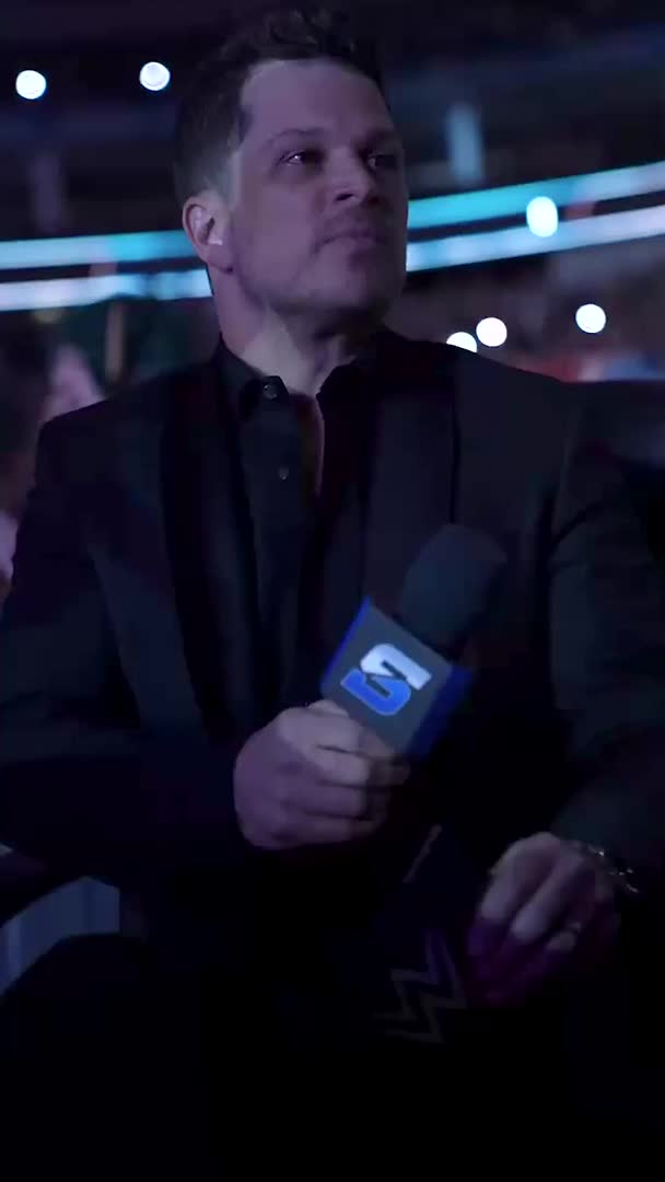 Welcome to Friday Night SmackDown, Mark Nash! The newest addition to the announce team, @markshunock, helps Cody Rhodes kick off #SmackDown tonight! 🎤👏