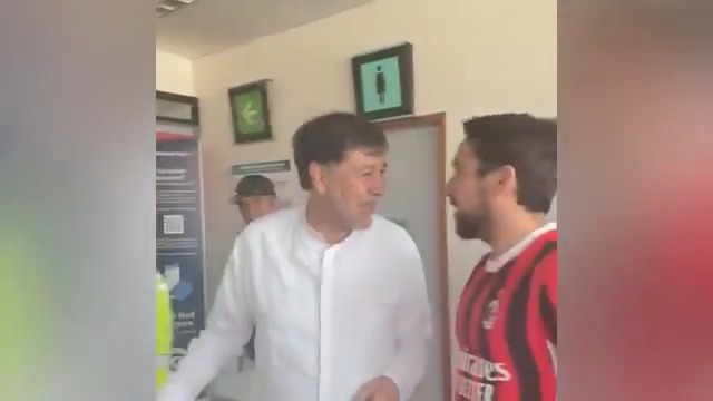 Le faltaron huevos a Fernández Noroña