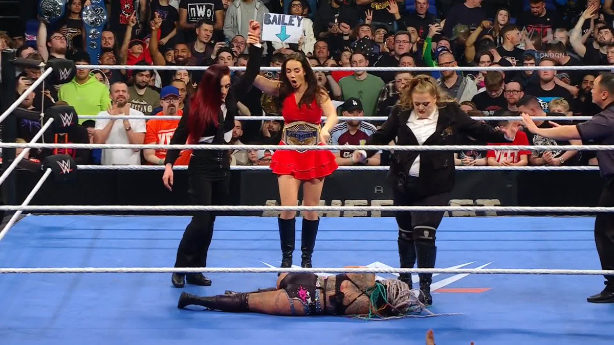 .ZV tried to save Lacey Lane, but she was outnumbered by the Secret Hervice 😳 #SmackDown
