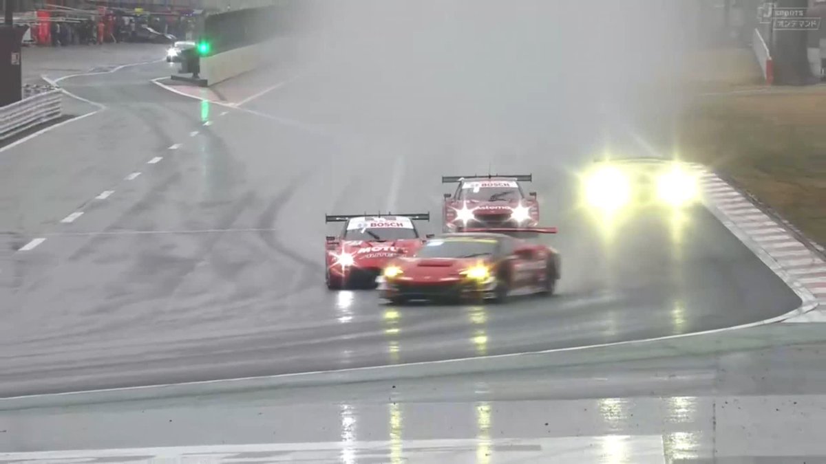 GT500参戦17年目を迎える 17号車 Astemo CIVIC TYPE R-GTの 塚越広大選手 小出峻選手を新たに迎え チーム設立20周年の幕開けに 《17》パワーでチャンピオン獲得なるか🔥 注目です👀 SUPER GT 2025 公式テスト 富士スピードウェイ