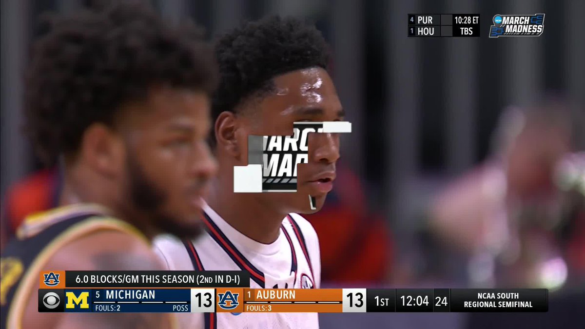 TAHAAD PETTIFORD WITH THE DENIAL AT THE RIM 😳 #MarchMadness Auburn Basketball