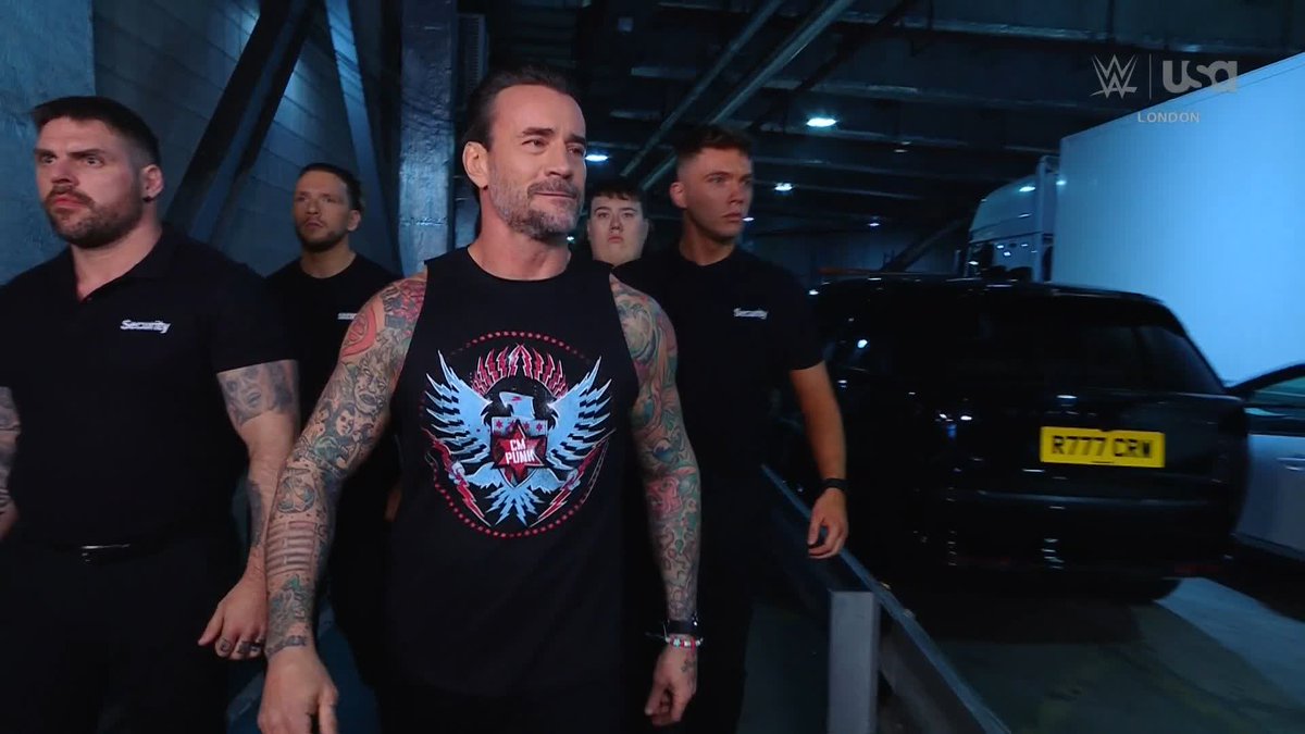 .player/coach enjoyed that a little too much 😂 #SmackDown