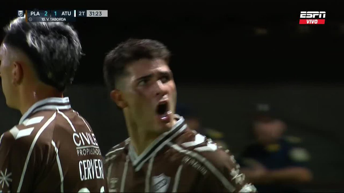 ⚽️🔥 Vicente TABORDA (14/6/2001) convirtió otro GOL con la camiseta de Platense. ➜ Se lo hizo a Atl. Tucumán y lleva ¡SEIS GOLES! en sus últimos 8PJ. Cada vez es más determinante el ‘10’. 📝 Su préstamo -sin opción- termina en diciembre y tiene repesca.