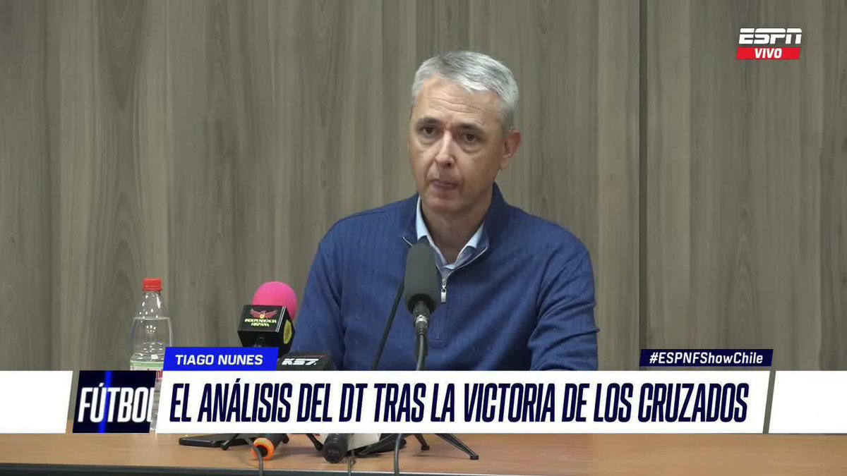 "OJALÁ QUE #UCATÓLICA PUEDA JUGAR MÁS EN EL ESTADIO DE TODOS LOS CHILENOS, QUE NO ES DE TODOS LOS CHILENOS" Tiago Nunes, DT de #UCatólica, analizó el triunfo ante #UEspañola y aseguró que aún no encuentran su mejor versión, además elogió la cancha del reducto ñuñoíno.