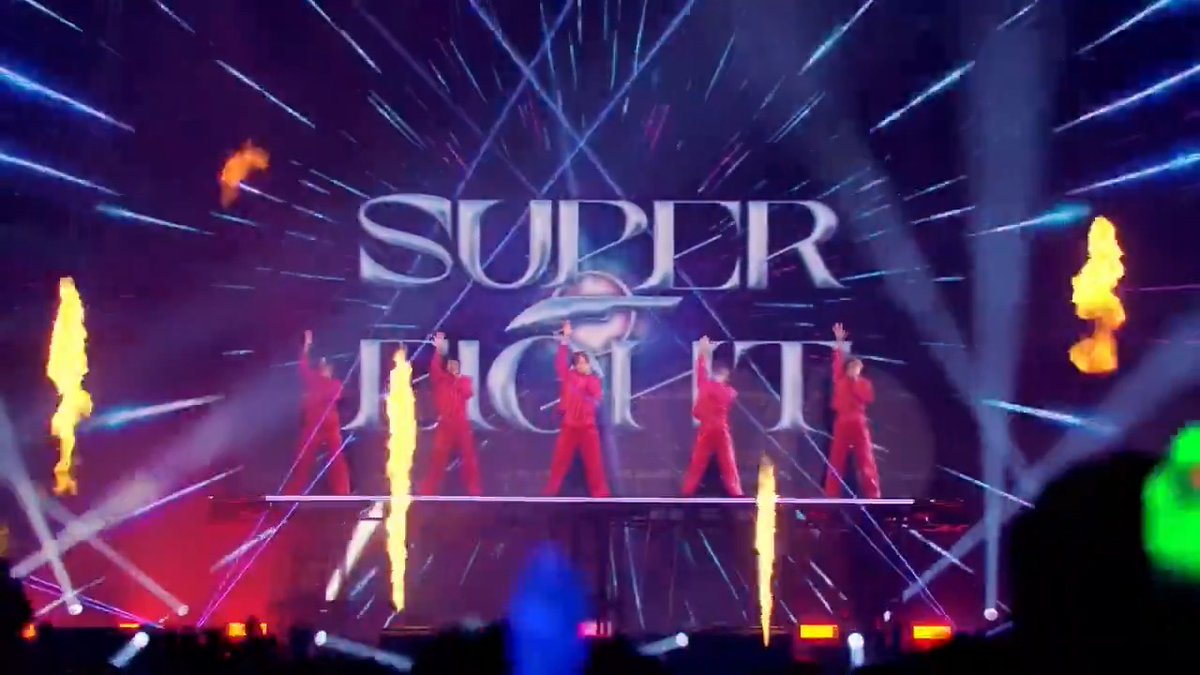 📣LIVE映像 #先行公開 ══════════ 『 #超アリーナツアー2024 SUPER EIGHT』 🎥本編映像から ⋰ 「 #カカッテコーゼ 」を 🔥先行公開🔥 ⋱ #SUPER_EIGHT_20TH 🎞️特設ページ🎞️にて公開!! ══════════ ▼特設ページはこちら #SUPER_EIGHT