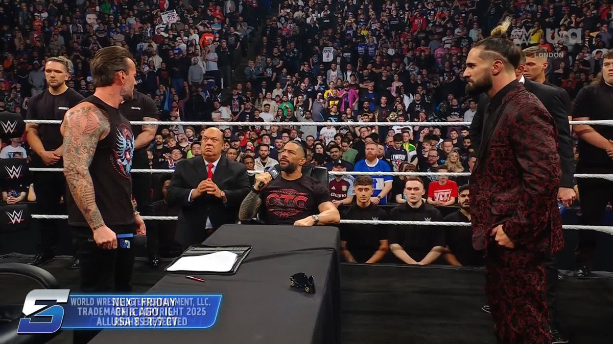 "That's not the favor that I'm owed..." WHAT IS THE FAVOR?! 👀 #SmackDown
