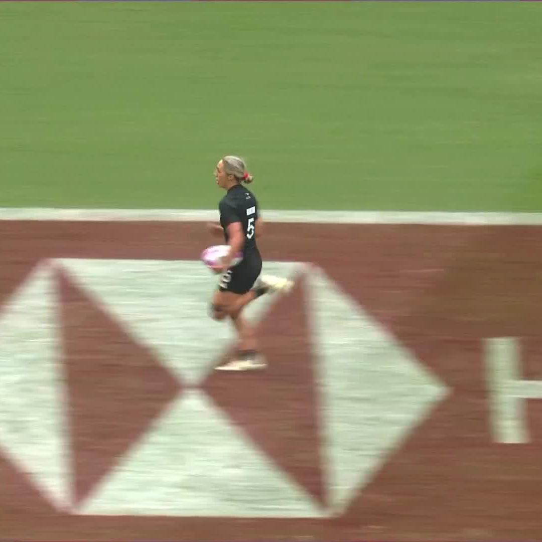 A milestone moment for Sarah Hirini 🔥 100 tries scored in #HSBCSVNS 🇦🇺 #HSBCSVNSHKG | NZ Sevens