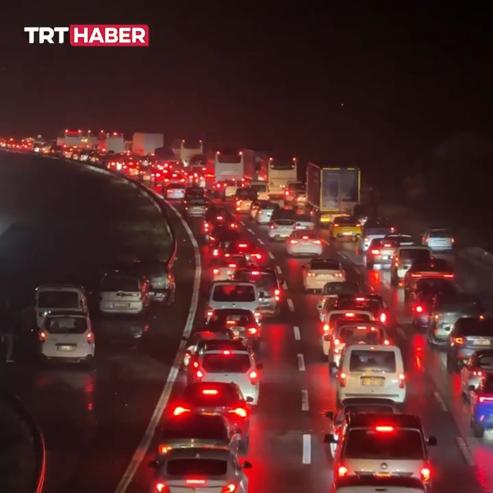 İstanbul’da bayram tatili trafiği.