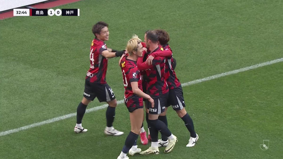 恐るべき身体能力👀 ストライカーらしい #レオセアラ の一発🦌 🎦 ゴール動画 🏆 明治安田J1リーグ 第7節 🆚 鹿島vs神戸 🔢 1-0 ⌚️ 33分 ⚽️ レオ セアラ(鹿島) #Jリーグ