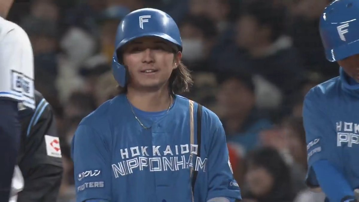 「神川畑」が次は打撃で魅せた‼️ 北海道日本ハム #上川畑大悟 選手が勝ち越しタイムリーを放つ‼️✨ #lovefighters 👇開幕3連戦 無料ライブ配信!