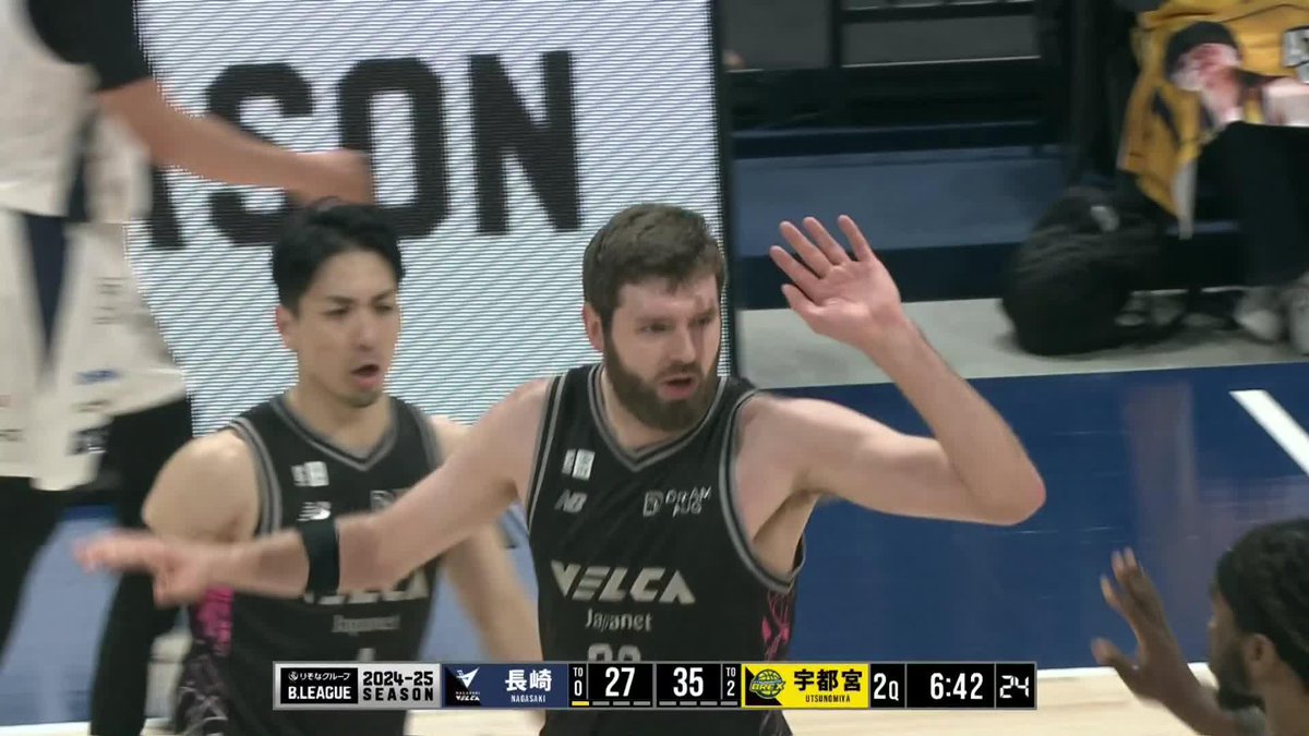 ハピネスアリーナでレーザービーム発動💥💥 Tanner Groves 山口 颯斗 Hayato Yamaguchi 長崎ヴェルカ 公式 📡バスケットLIVEで生配信中 #Bリーグ #りそなグループ