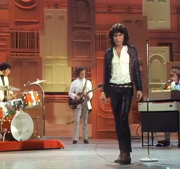 𝗧𝗵𝗲 𝗗𝗢𝗢𝗥𝗦 - 𝗟𝗶𝗴𝗵𝘁 𝗠𝘆 𝗙𝗶𝗿𝗲 (Ed Sullivan Show 1967)