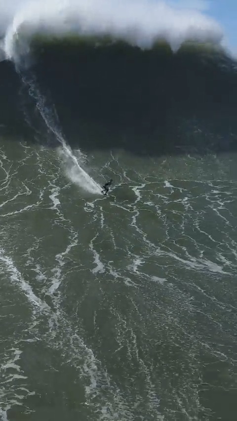 Huge Wave &amp; Rescue At Nazare, Portugal #surf #surfing #bigwavesurfing #nazare #portugal #globalzoo