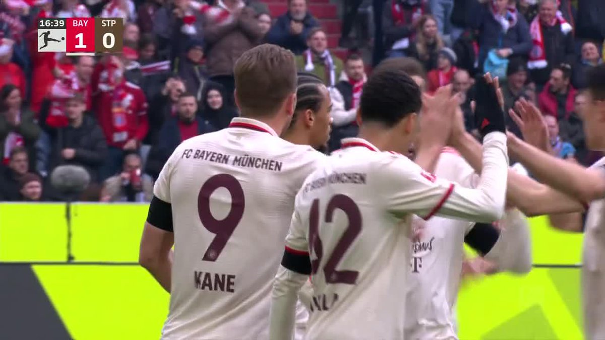 Harry Kane is back on the scoresheet in the Bundesliga 💥