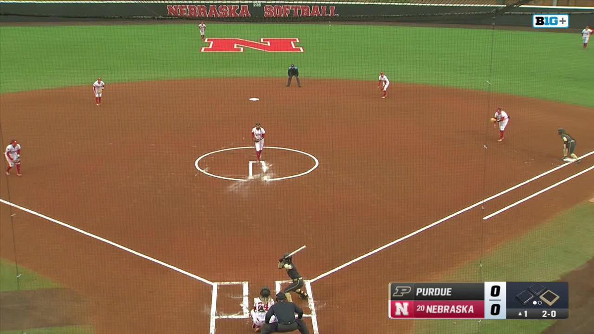 Purdue gets 1 on, but we catch 'em stealing! 🙅 Kuszak, Bahl, Camenzind to kick it off at the plate for the Huskers.