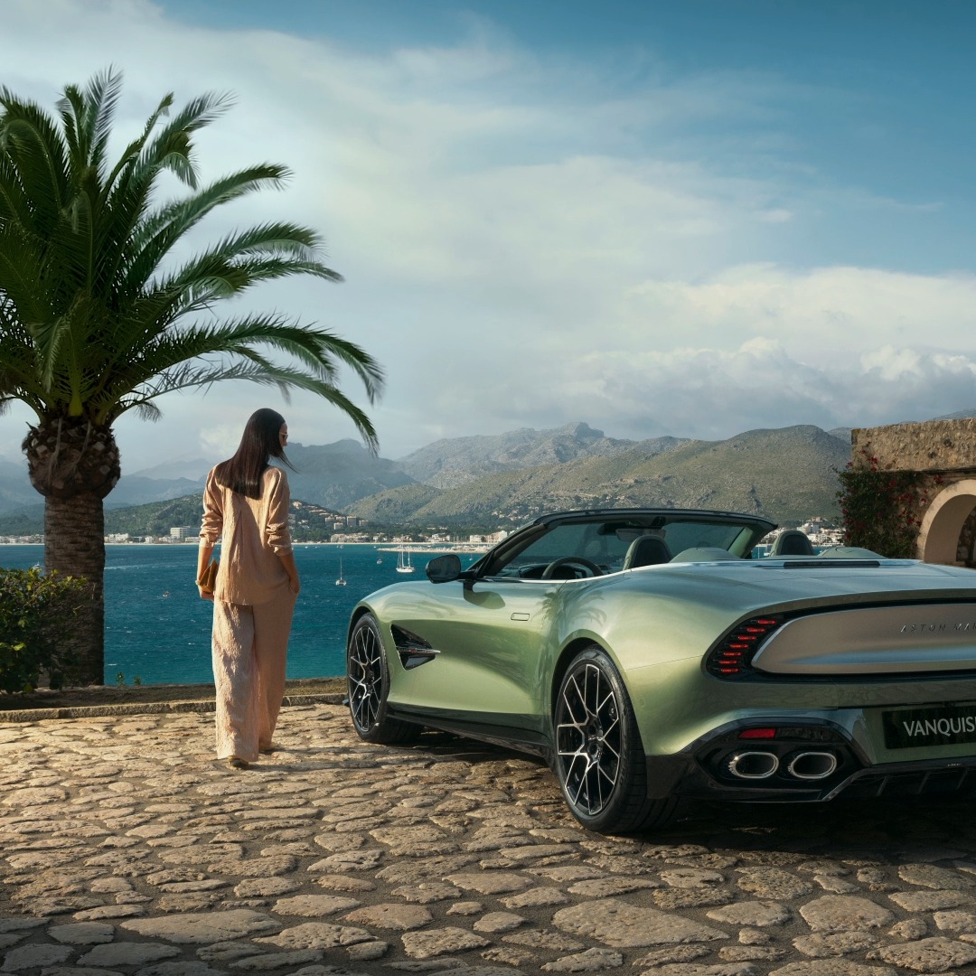 Attention shifting. Soul stirring. A new era of V12 supremacy. Discover Vanquish Volante: #AstonMartin #VanquishVolante #ZENITHDRIVEN