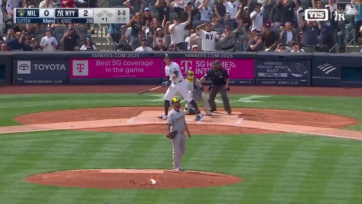 Cuatro HR para los Yankees en la 1ra entrada.