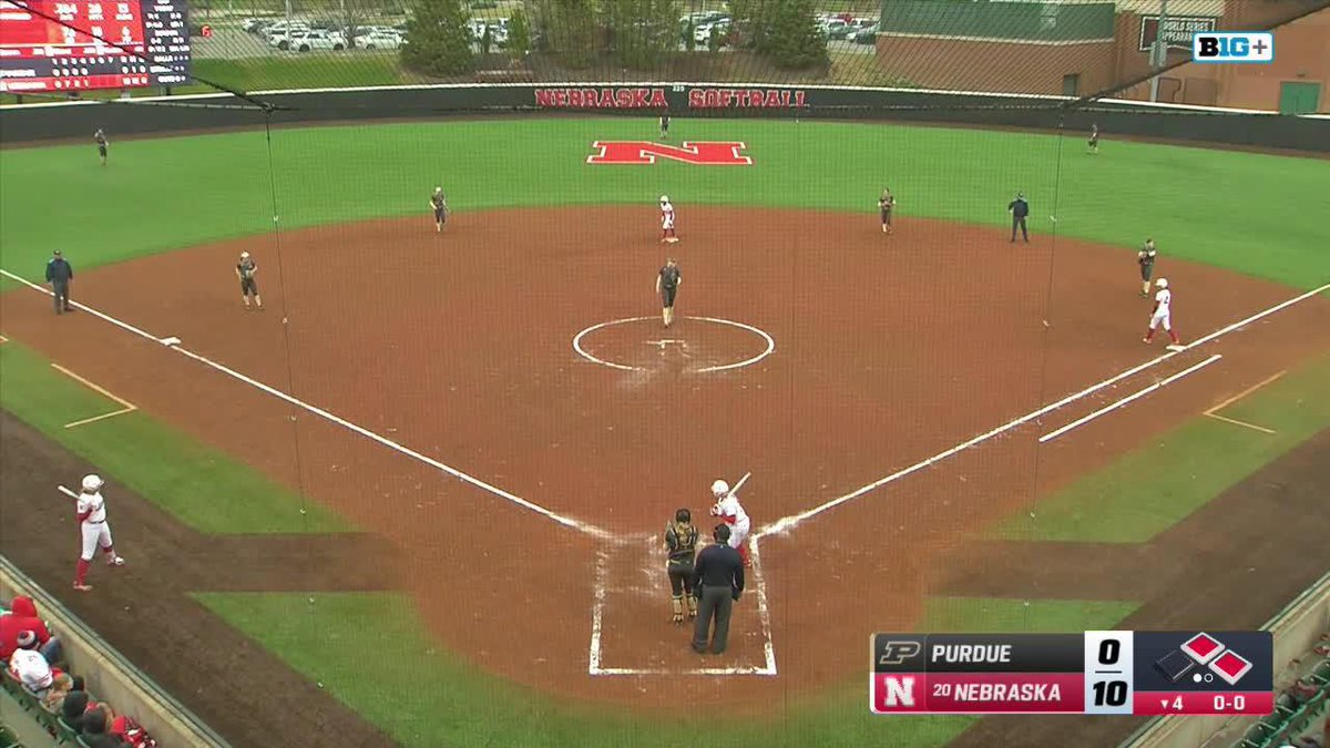 Have yourself a day, Kacie Hoffmann!! Her 2nd home run of the day notches 13 unanswered runs for the Huskers!