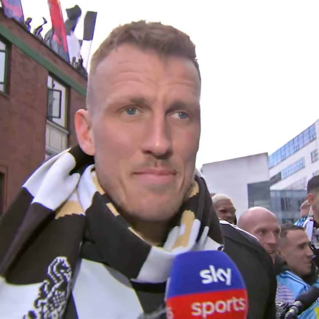 "I'm getting emotional" 🥺 Local hero Dan Burn on the Newcastle trophy parade 🏆
