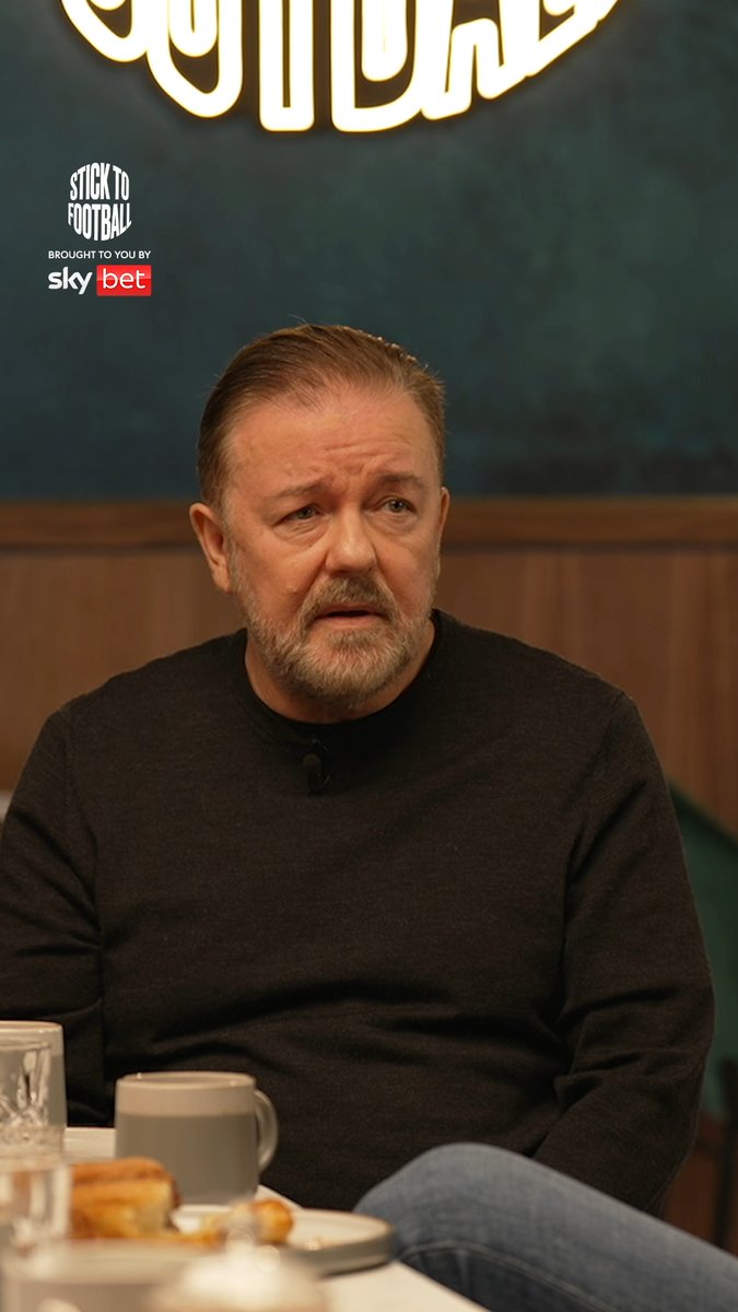 Ricky Gervais gives his honest opinion on the Golden Globes and award shows... 🏆