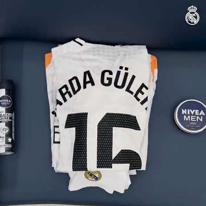 👕🔢 ¡Nuestro vestuario al detalle! 🔵 #PreparationIsEverything