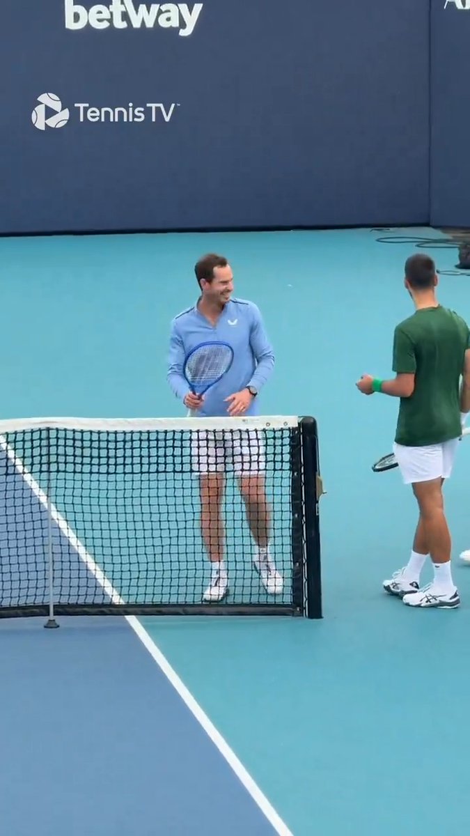 A rainy pre-final practice for Novak and coach Andy ☔️ #MiamiOpen