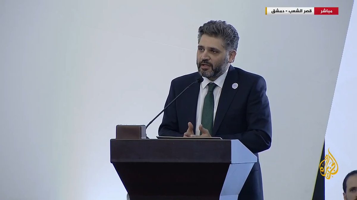محمد صالح وزير الثقافة بالحكومة السورية الجديدة: سنسعى للابتعاد عن كل ما كرسه النظام البائد من ثقافة، وملتزمون باستعادة المكانة الثقافية التي تستحقها #سوريا #الجزيرة_سوريا #الأخبار