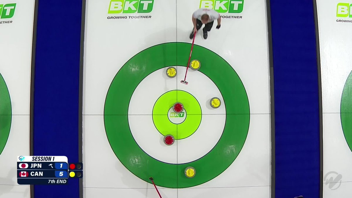 Unreal from Brad Jacobs! 😱 Short raise double and Canada 🇨🇦 lie four in End 7. Watch all games live on The Curling Channel! #curling #WMCC #canada
