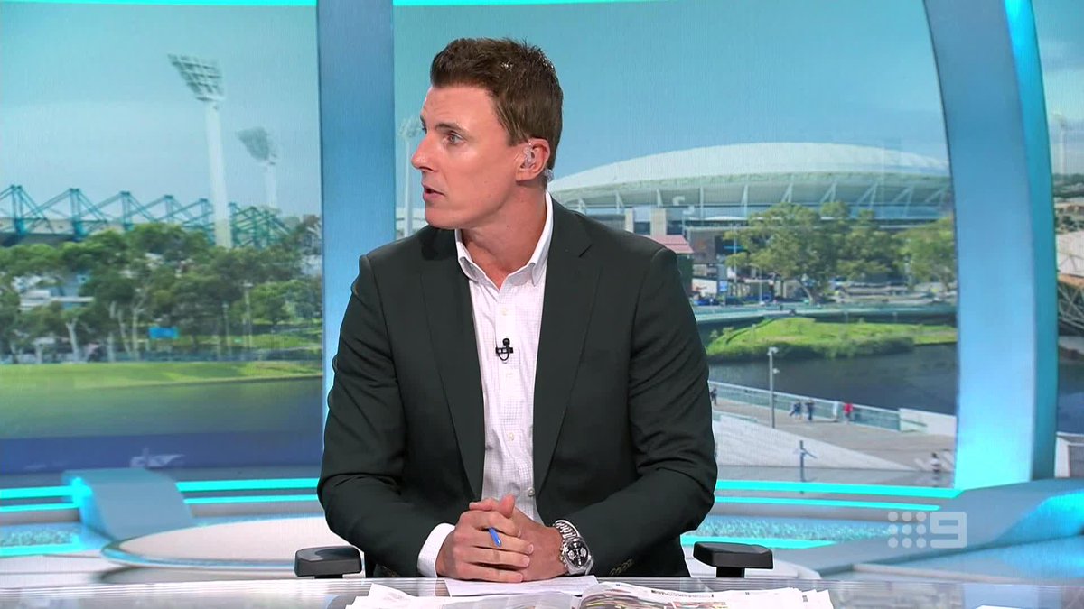 "You can get complacent and you can just think your talent will do it for you." Matthew Lloyd's concern about a growing trend for the reigning premiers. #9AFLSFS | Nine & 9Now 🖥️