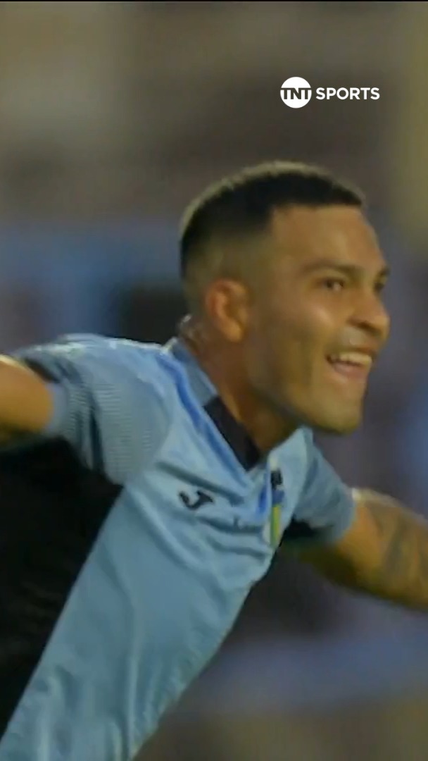 🥵⚽🇧🇼 PARA VERLO UNA Y MIL VECES Matías Lugo nos regaló ESTE GOLAZO para cerrar el #MatchdaySábado de la Fecha 6 en la #LigaDePrimera, para sentenciar el triunfo por 3-1 de O'Higgins ante Deportes Limache. IMPRESIONANTE. ¿Lo envolvemos para regalo? 🎁