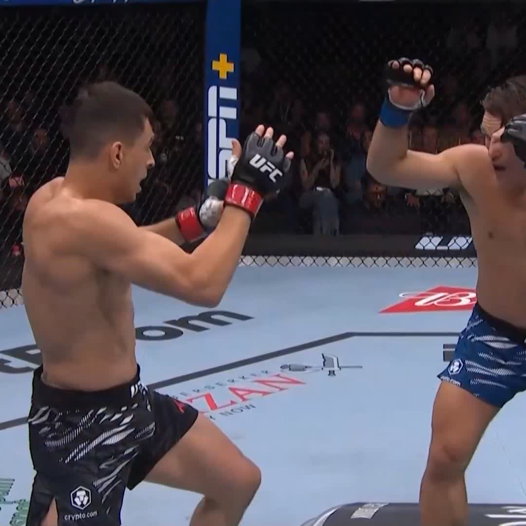 Esos bombazos 💣 #UFCMÉXICO