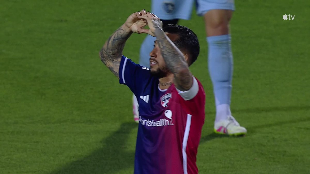 Lucho draws it level in Dallas! 😤