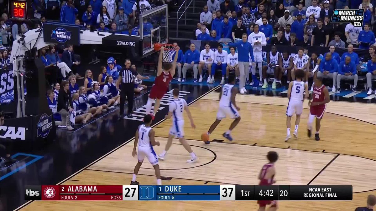 Grant Nelson with the HAMMER 🔨 #MarchMadness Alabama Men’s Basketball