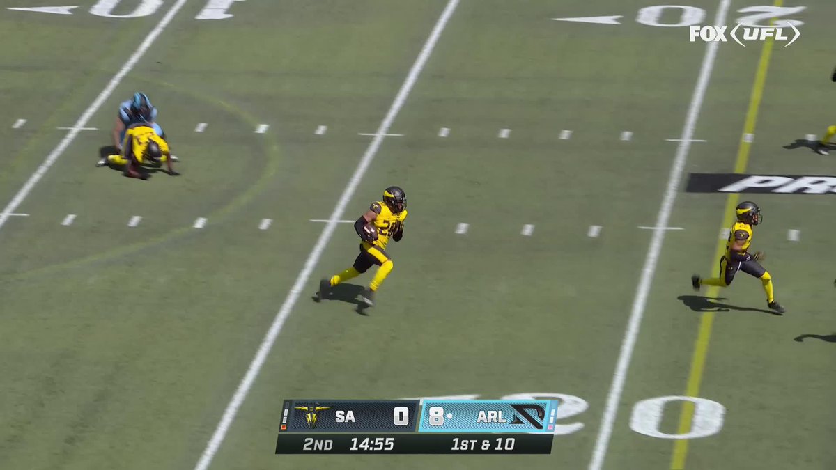 Former UTSA CB Corey Mayfield Jr with an interception on the San Antonio Brahmas first game of the season