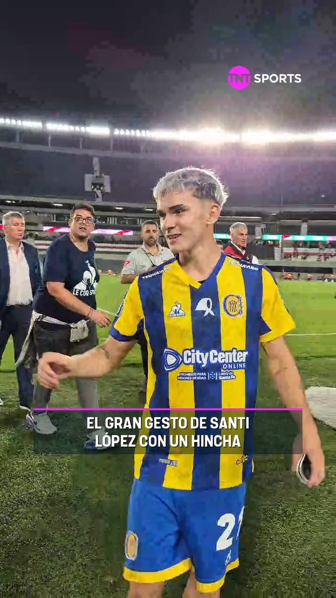 El gran gesto de Santi López con un hincha, luego del partido entre Rosario Central y River👏🏻