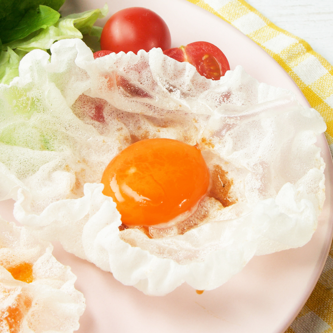 【朝は毎日この目玉焼きにして♡】「秒でできるじゃん!」「ライスペーパーでカリカリ!」卵の格上げ簡単レシピ / Rice Paper with Sunny Side Up🍳⏰