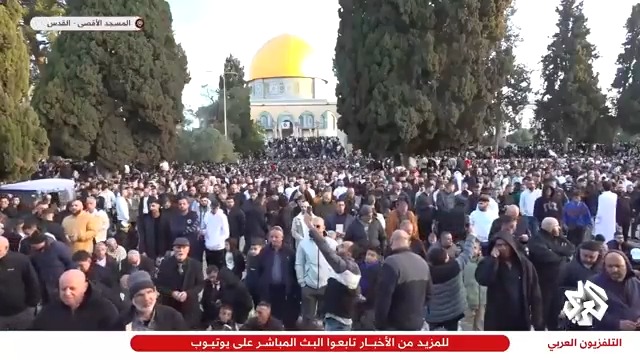 صور مباشرة من مدينة #القدس.. بدء توافد المصلين لأداء صلاة عيد الفطر المبارك في المسجد الأقصى