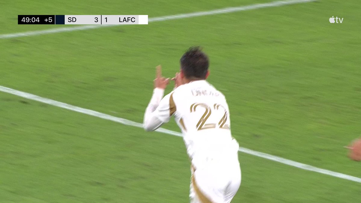 Cengiz Ünder, Los Angeles formasıyla ilk golünü attı.