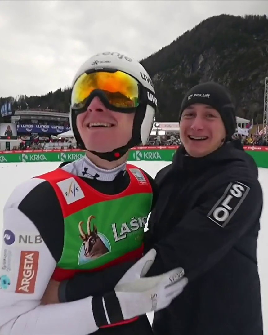 𝐌𝐨𝐦𝐞𝐧𝐭 𝐝'𝐡𝐢𝐬𝐭𝐨𝐢𝐫𝐞 : Domen Prevc s'envole à 254,50 mètres et s'offre le record du monde de saut à ski chez lui, en Slovénie 👏