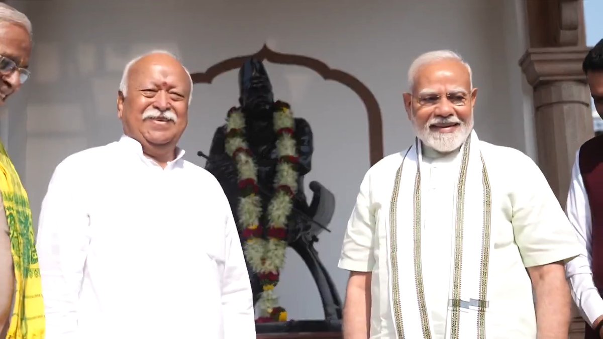 जहां सेवा कार्य, वहां स्वयंसेवक...