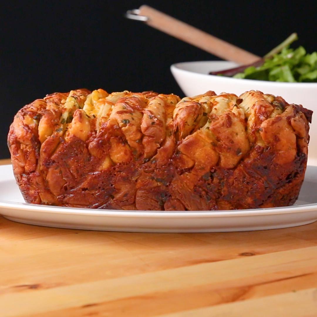 Ham and Cheese Pull Apart Garlic Bread