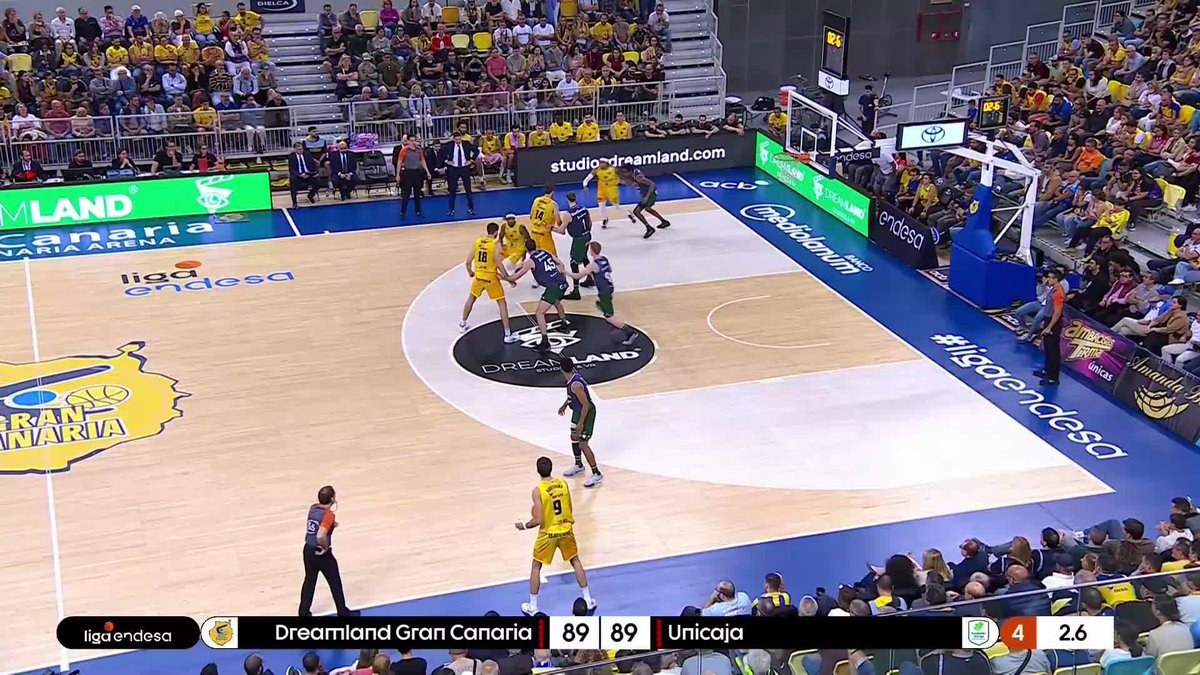 ANDREW ALBICY NO LE TEME A 𝙉𝘼𝘿𝘼 💥 Quedaban 2.6 segundos para el final y Andrew Albicy mete este canastón sobre la bocina. ¡Así ha sido la CANASTA GANADORA que da la victoria a Dreamland Dreamland Gran Canaria ante UnicajaCB! 📺 life #LigaEndesa | #ConectaConTuPasion