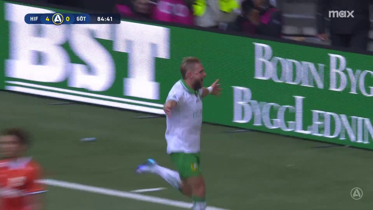 Simon Strand chippar in 4-0-målet för Hammarby! 😮‍💨 📲 Se matchen på Max och Kanal 5