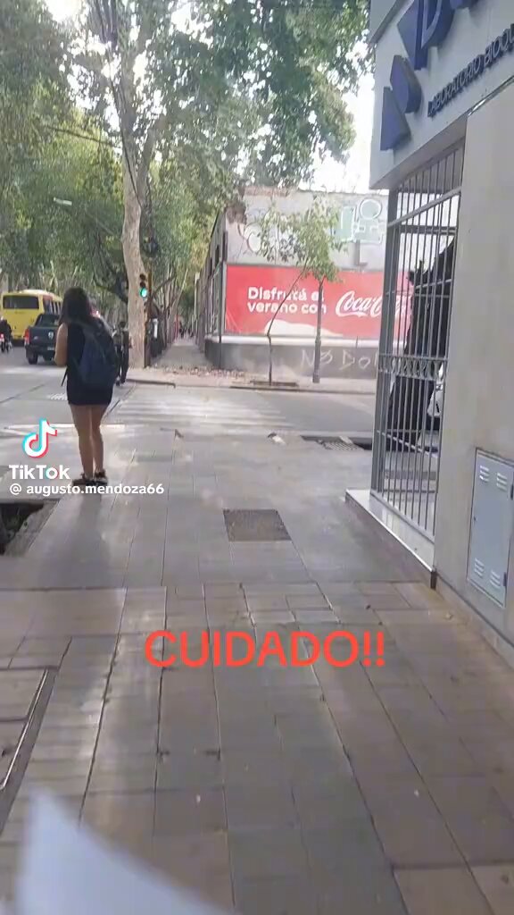 🎥 Cuidado con esta esquina de la Ciudad de Mendoza