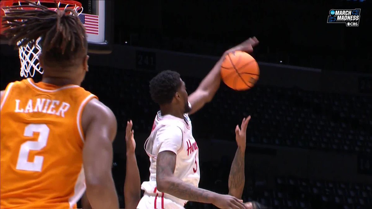 Ja'Vier Francis says NOT UP IN HERE 😤 Houston Men's Hoops 🏀 🐾
