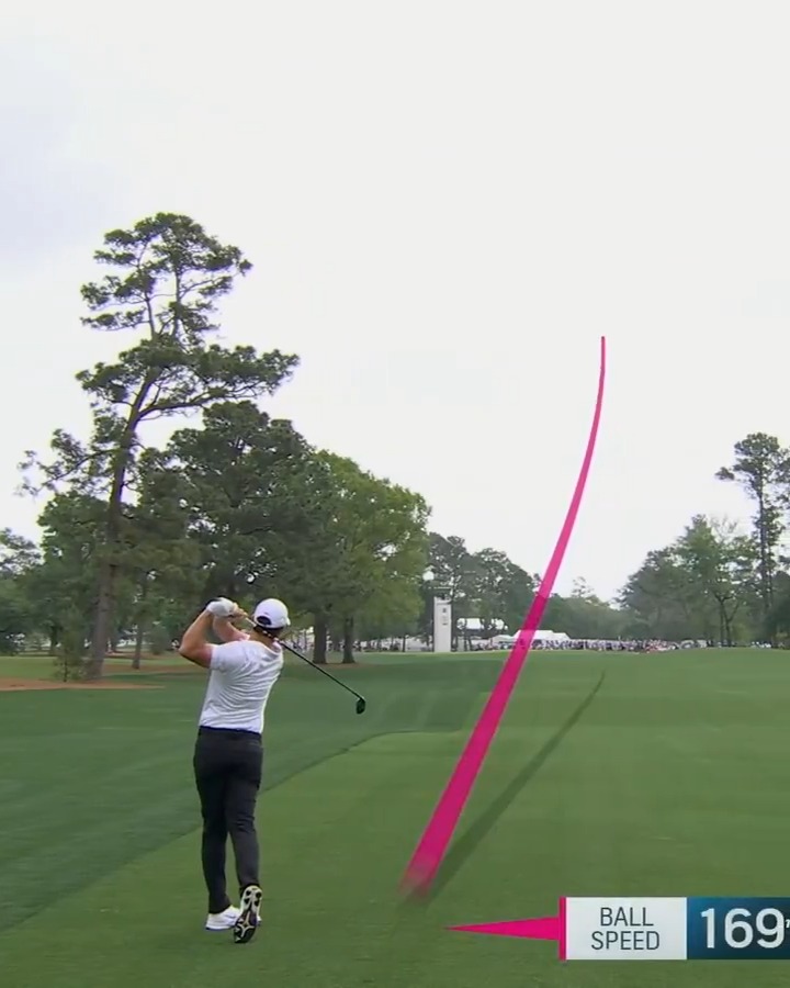 Rory 3-wood from 292. EAGLE. All the way up to T4.