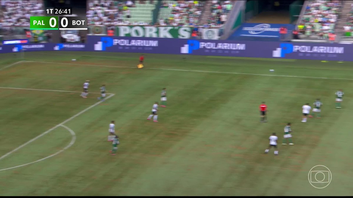 Estêvão já começando o Brasileirão DAQUELE JEITO! 🔥🔥🔥 Muita qualidade, amigo! Acompanhe ao vivo e de graça ➡️