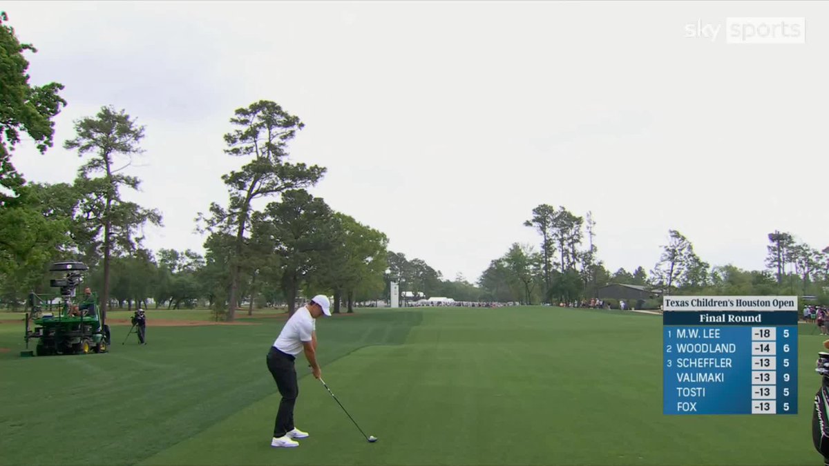 Rory McIlroy cards an incredible eagle on the final day of the Houston Open 👏