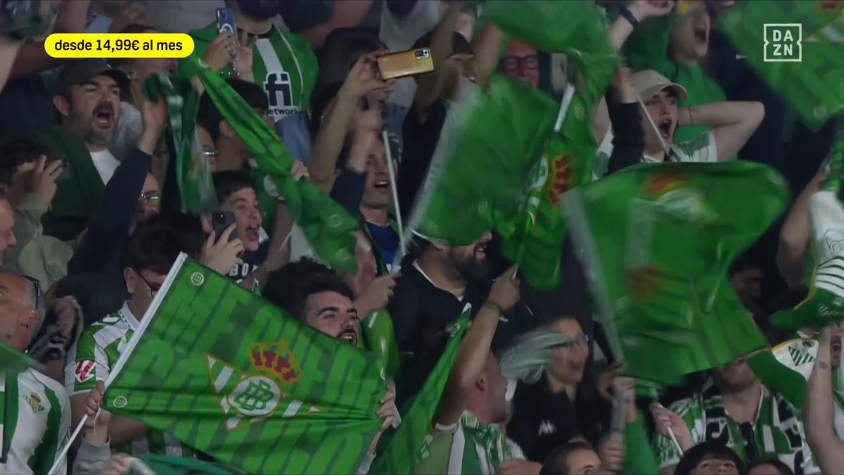 ¿Que qué significa ganar un derbi? Esto 💚🤍 Real Betis Balompié 🌴💚 #LALIGAenDAZN ⚽️